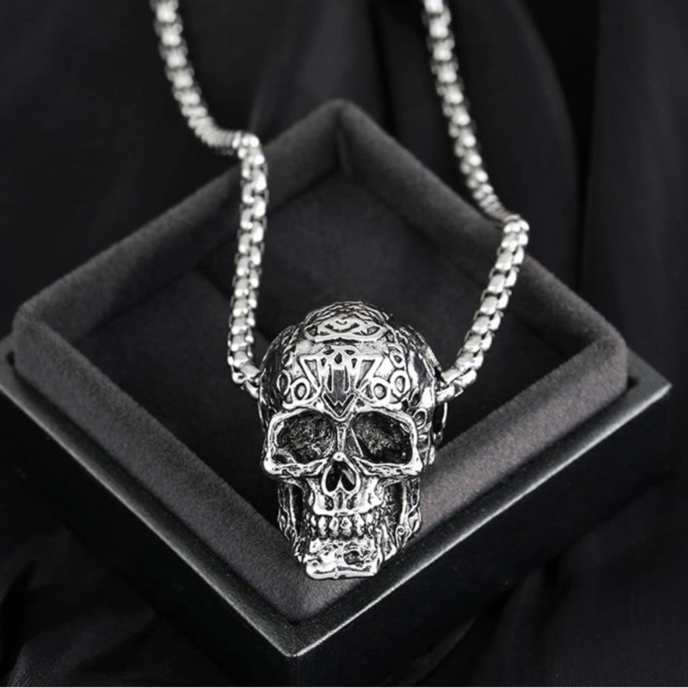 Gothic Punk Skull Necklace